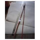 Tongs
