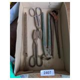 (2) Snips, (2) Nippers & Tire Tool
