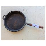 #2 Cast Iron Skillet - 10"
