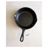 Wagner Ware #5 Cast Iron Skillet