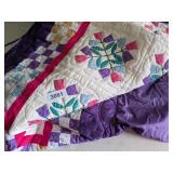 Quilt - Approx. 88" x 100"