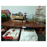 Coffee Table [no contents]
