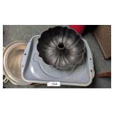 Assorted Baking Pans
