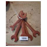 (5) Wrenches