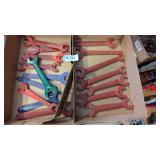 (17) Wrenches