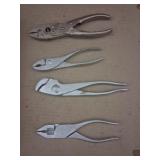 (4) Pliers