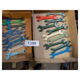 (21) Wrenches