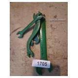 (5) Wrenches