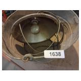 Bucket w/ Light