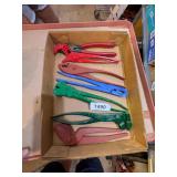 (7) Pliers