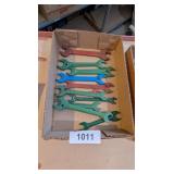 (11) Wrenches