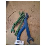 (5) Wrenches