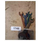 (5) Wrenches