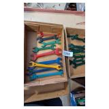 (19) Wrenches