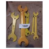 (5) Machine Wrenches