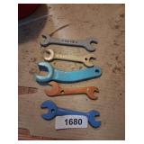 (5) Machine Wrenches