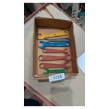 (7) Wrenches