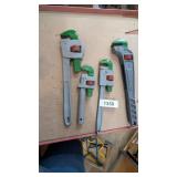 (4) Pipe Wrenches: (1) Craftsman