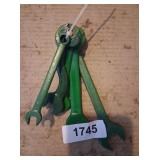 (5) Wrenches