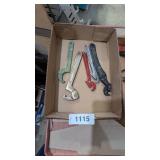 (5) Pipe Wrenches: (1) Craftsman