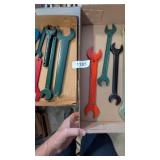 (11) Wrenches