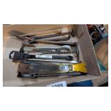 Assorted Pry Bars: (1) Craftsman