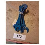 (5) Wrenches
