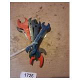 (5) Wrenches