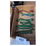 (11) Wrenches