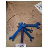 (5) Wrenches