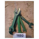 (5) Wrenches