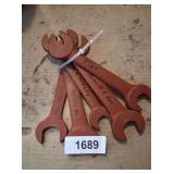 (5) Wrenches