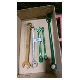 (5) Wrenches: (1) Craftsman