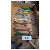 (11) Wrenches