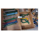 (18) Wrenches: (1) SK