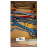 (11) Wrenches