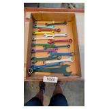 (16) Wrenches