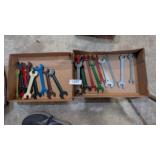 (21) Wrenches