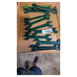 (11) Wrenches
