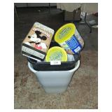 Trash Cans & Tins