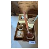 Assorted Bathroom Accessories