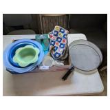Kitchen Splatter Guards, Oven Mitts,