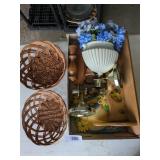 Wall Decor & Baskets