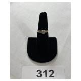 Ladies Ring marked 14k