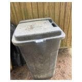 Rubbermaid Trash Can