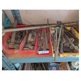 Large Bolts & Threaded Pipe