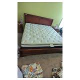 King Size Bed w/ Headboard/Footboard Side Rails w/