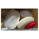 Tupperware & Other Plastic Kitchen Items