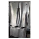 Whirlpool Refrigerator/Freezer + (2) Filters -*