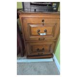 2 Drawer File Cabinet w/ Key + File Folders